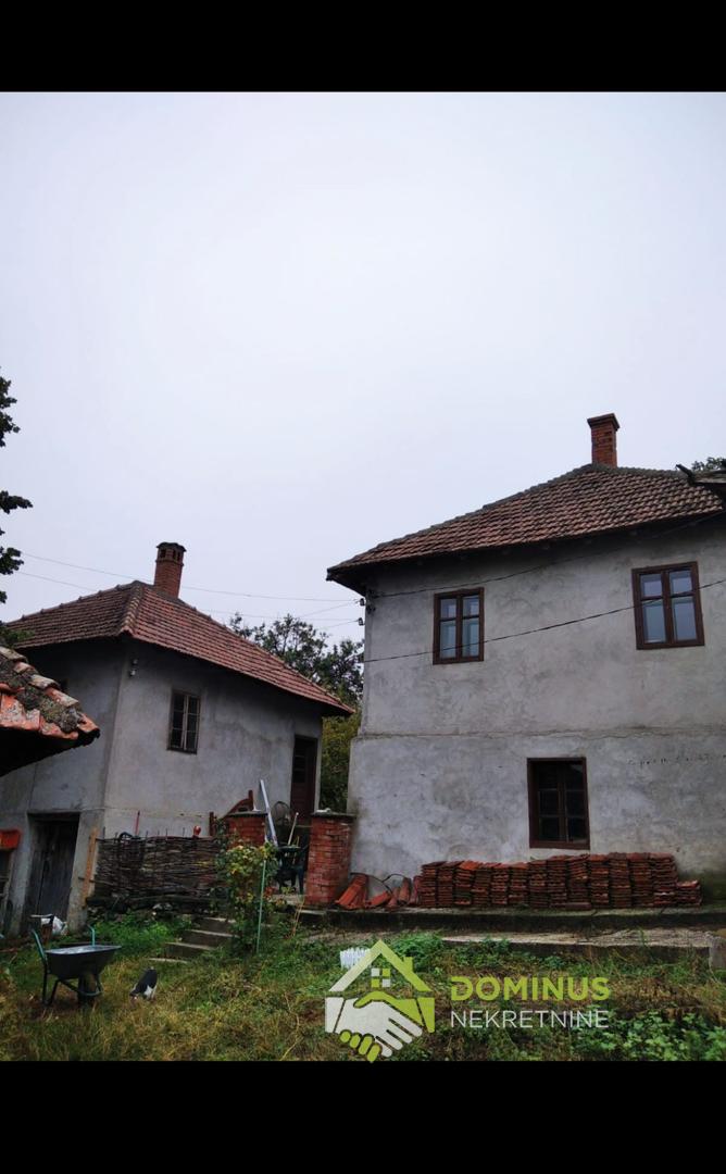Dve kuće 43m2 i 45m2, 14a placa, Vrbica Aranđelovac